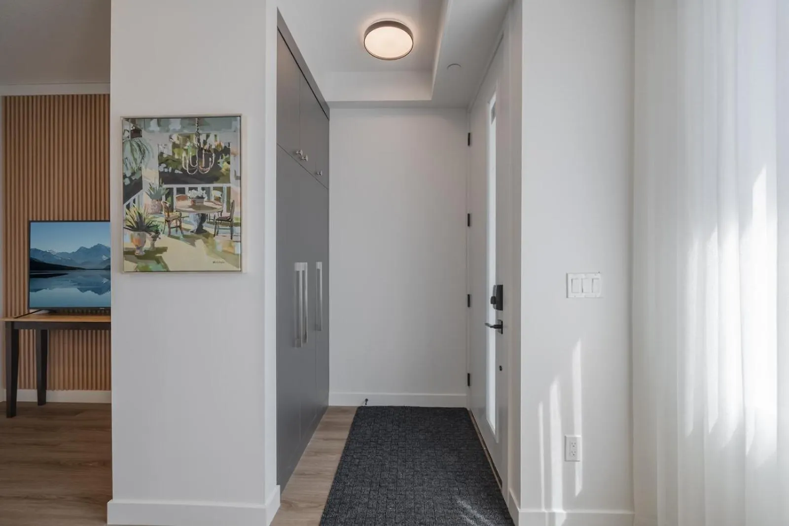 Villa Fenced Yard, Free Parking, 2 King Beds With Ac YYC 0*,