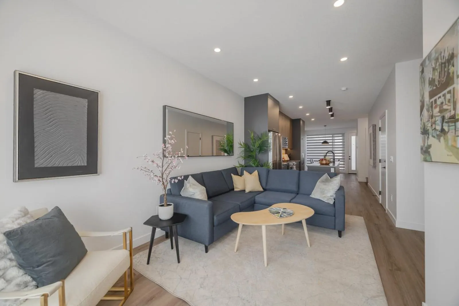 Villa Fenced Yard, Free Parking, 2 King Beds With Ac YYC 0*,  Canadá